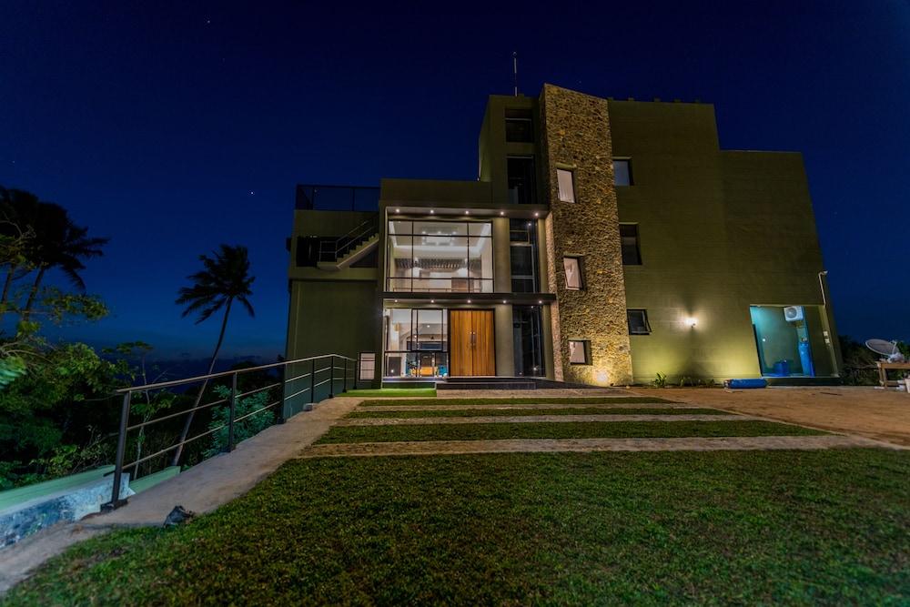 Agnus Luxury Villa