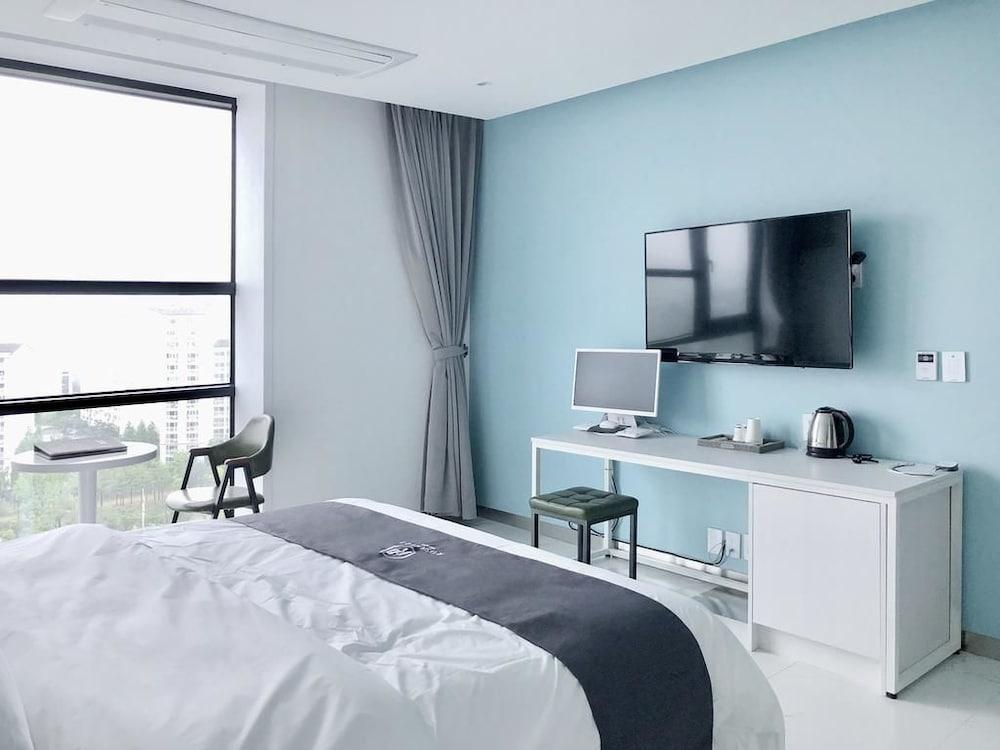 Rosabell Hotel