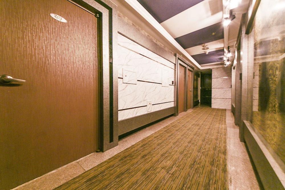 Hera Motel