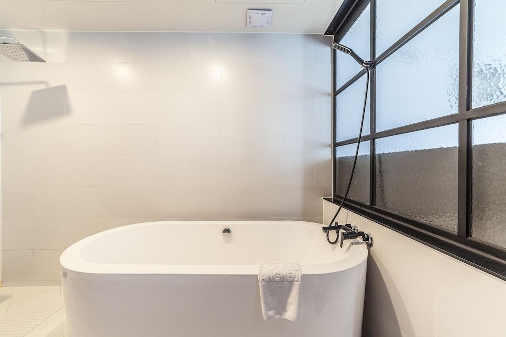 Gangneung Tourist Hotel