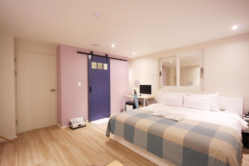 Vins 70 Hotel