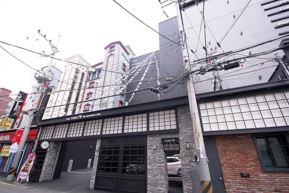 Vins 70 Hotel