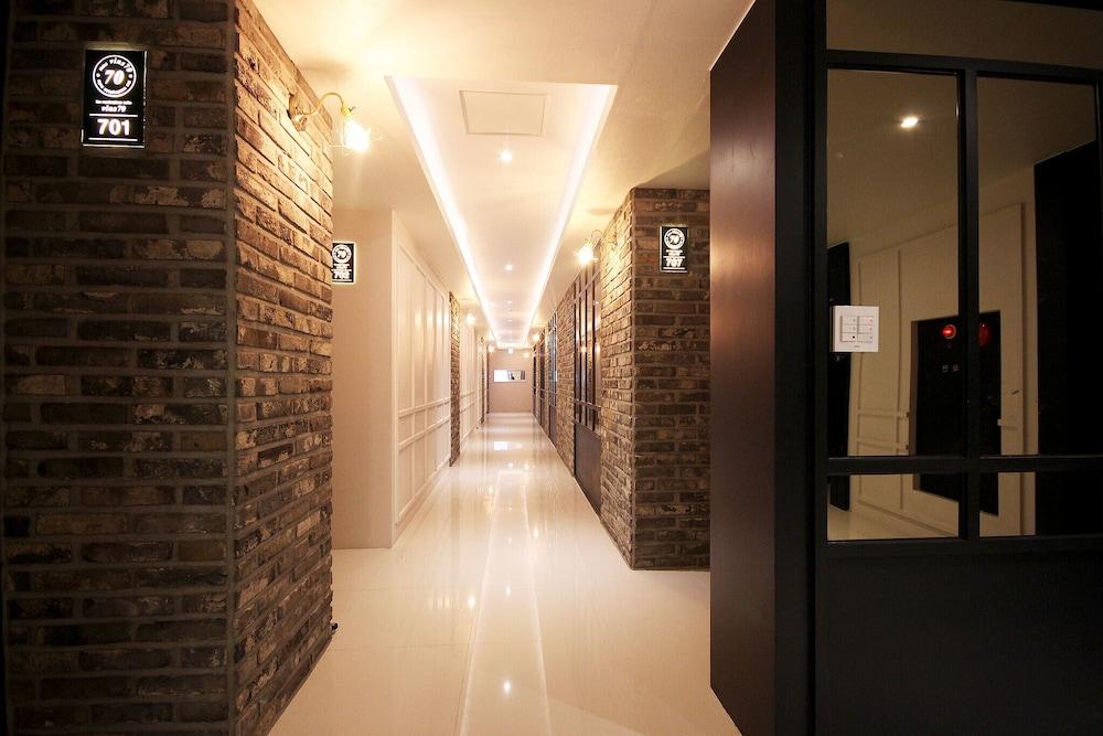 Vins 70 Hotel