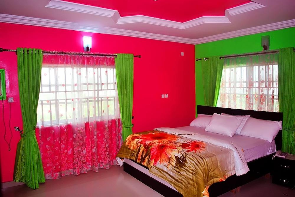 Intelligent Hotel and Suites
