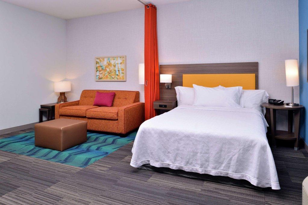 HOME 2 S by Hilton Tampa Downtown Channel District