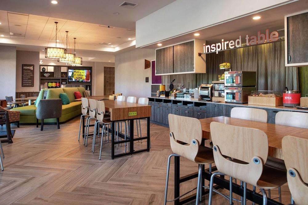 HOME 2 S by Hilton Tampa Downtown Channel District