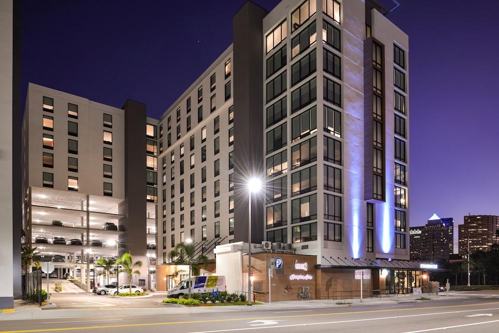 HOME 2 S by Hilton Tampa Downtown Channel District