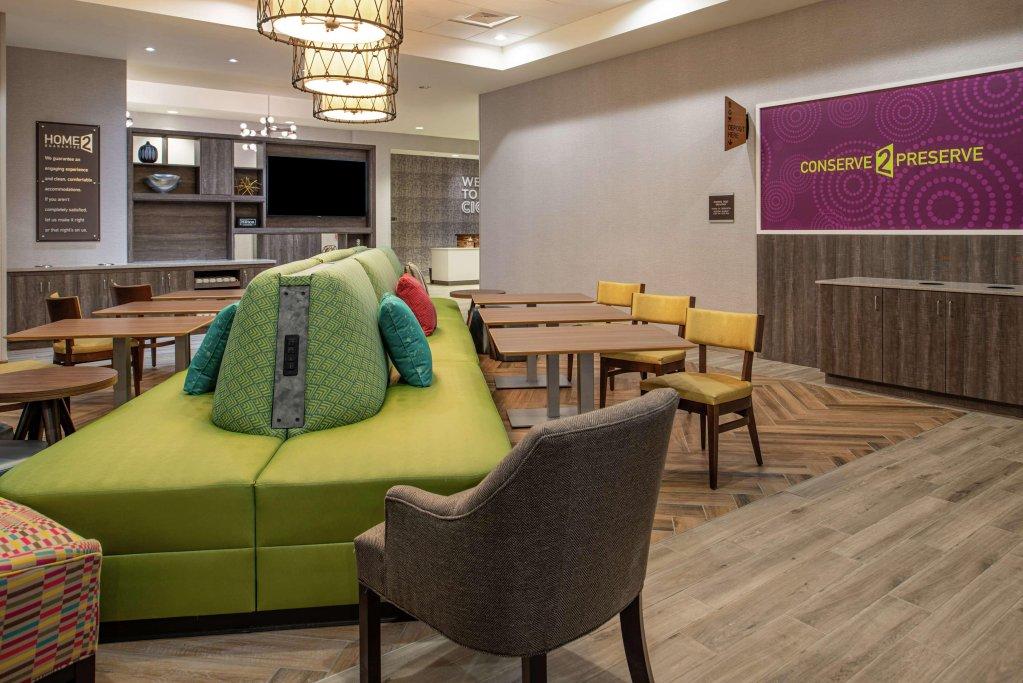 HOME 2 S by Hilton Tampa Downtown Channel District