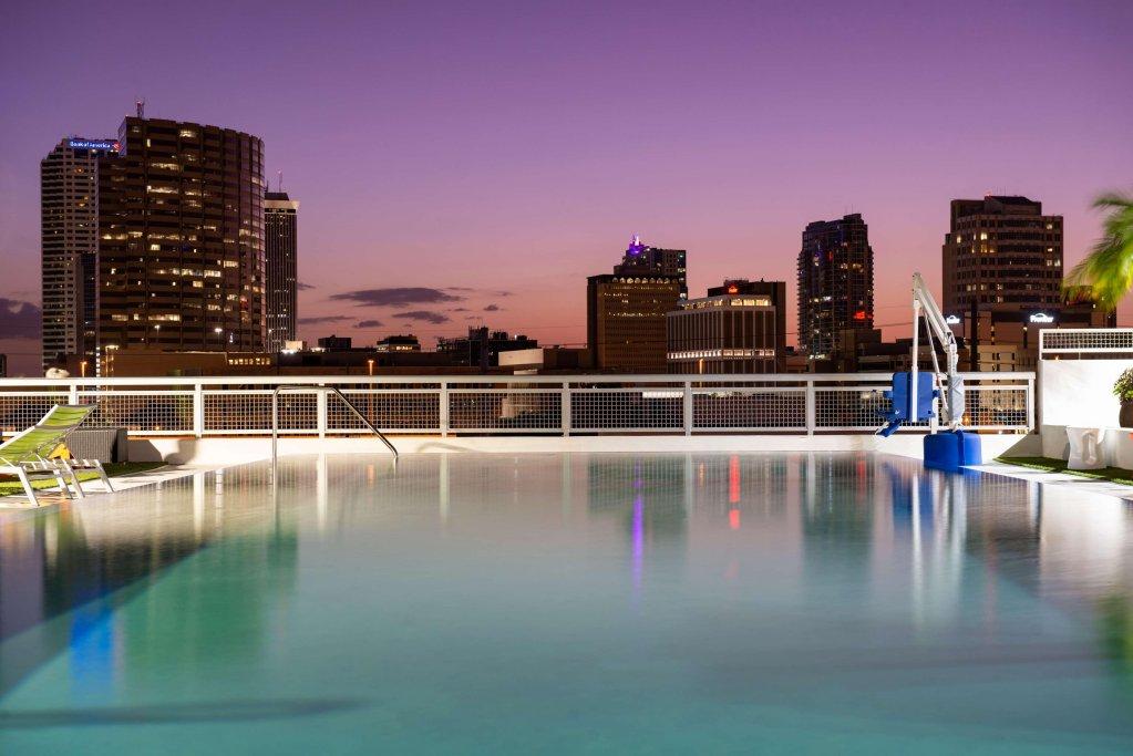 HOME 2 S by Hilton Tampa Downtown Channel District