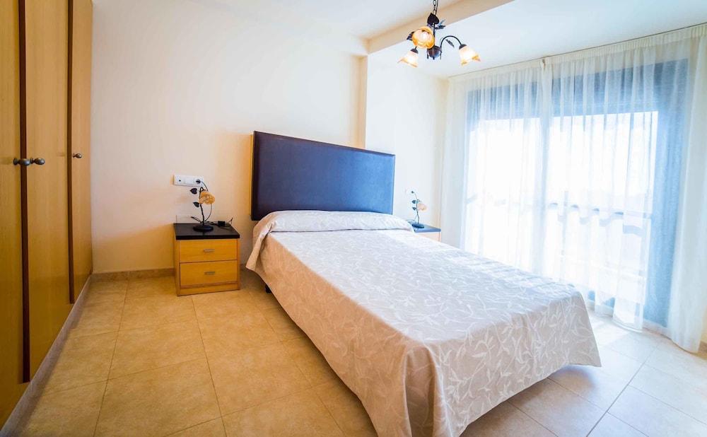 Apartamentos Adaria Vera