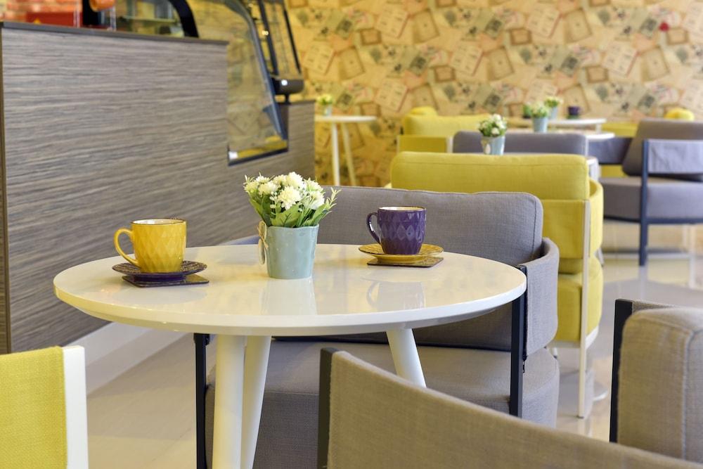 A’Sinamar Hotel