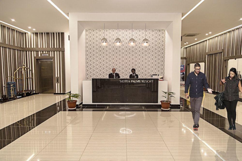 Sierra Palms Resort