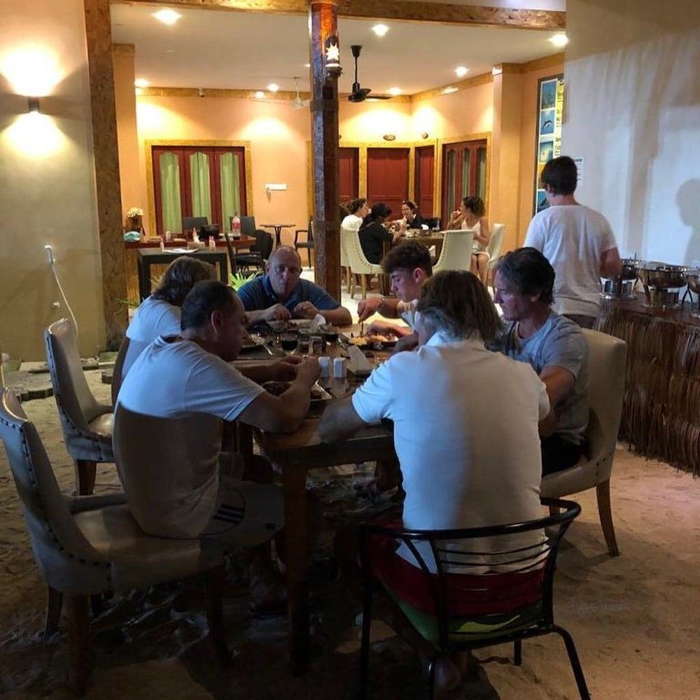Veli Beach Inn
