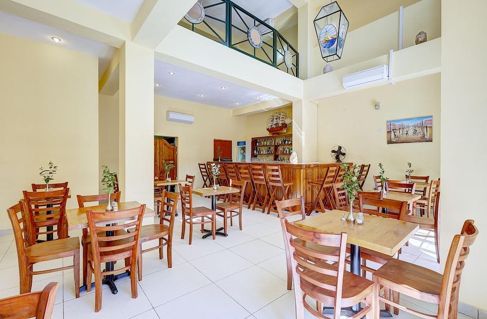 L'auberge Du Vieux Port