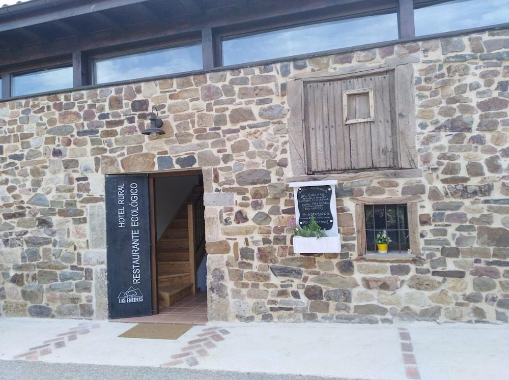 Las Encinas Hotel