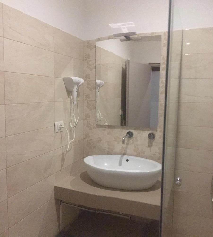 Robin Rooms