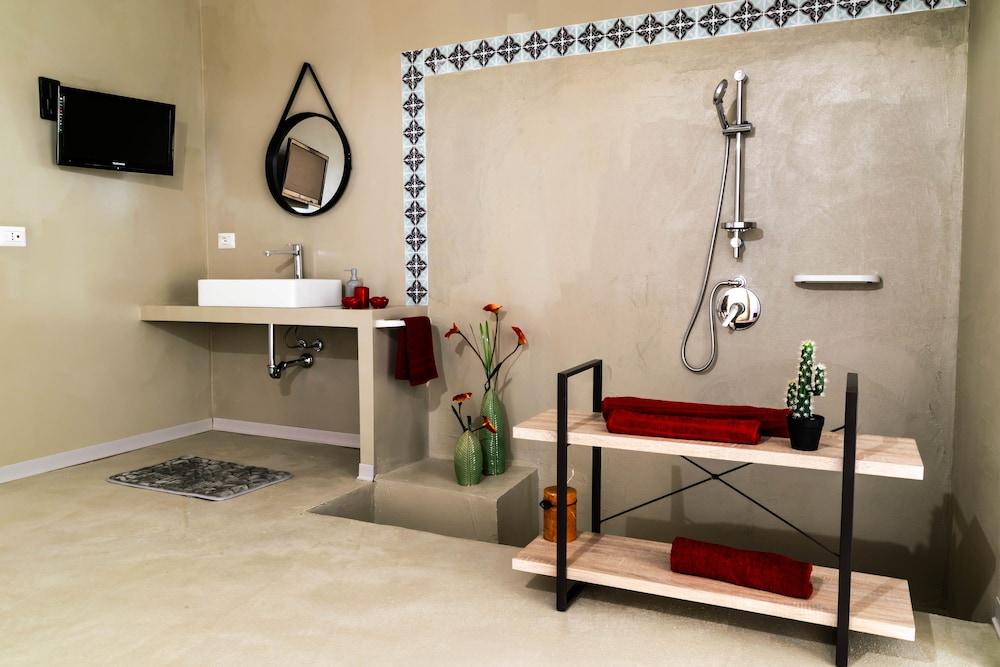 Anima Holiday Home
