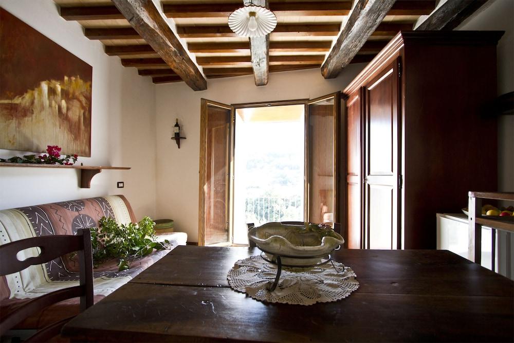 B & B Stillachiara
