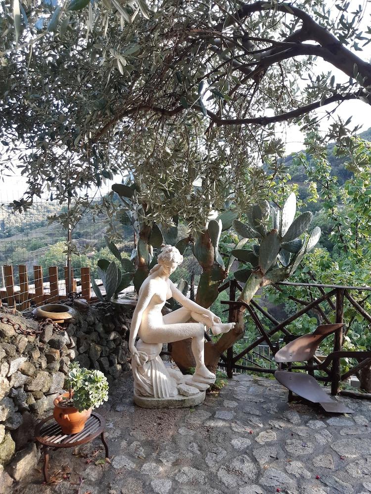 B & B Stillachiara