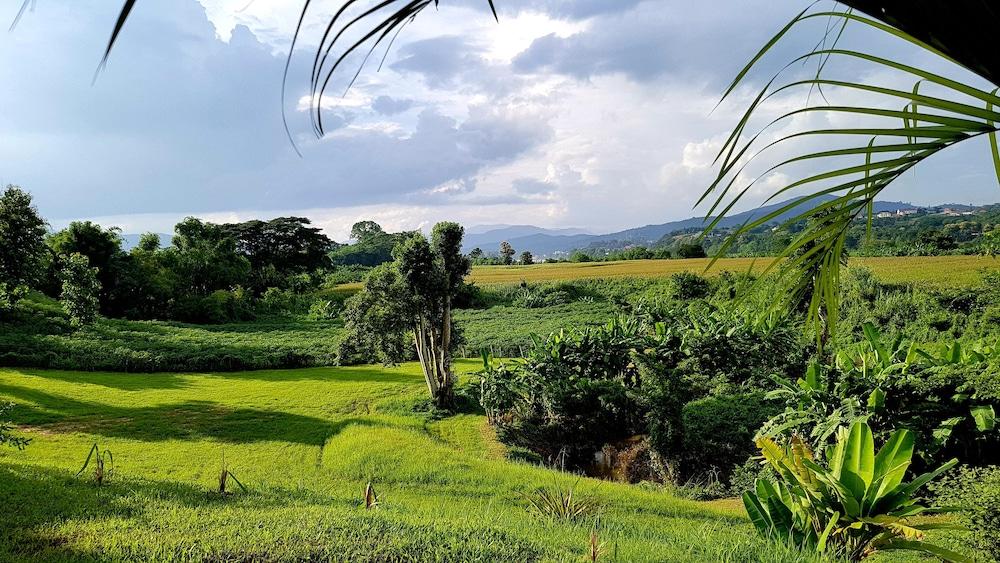 Baan Sakuna Resort
