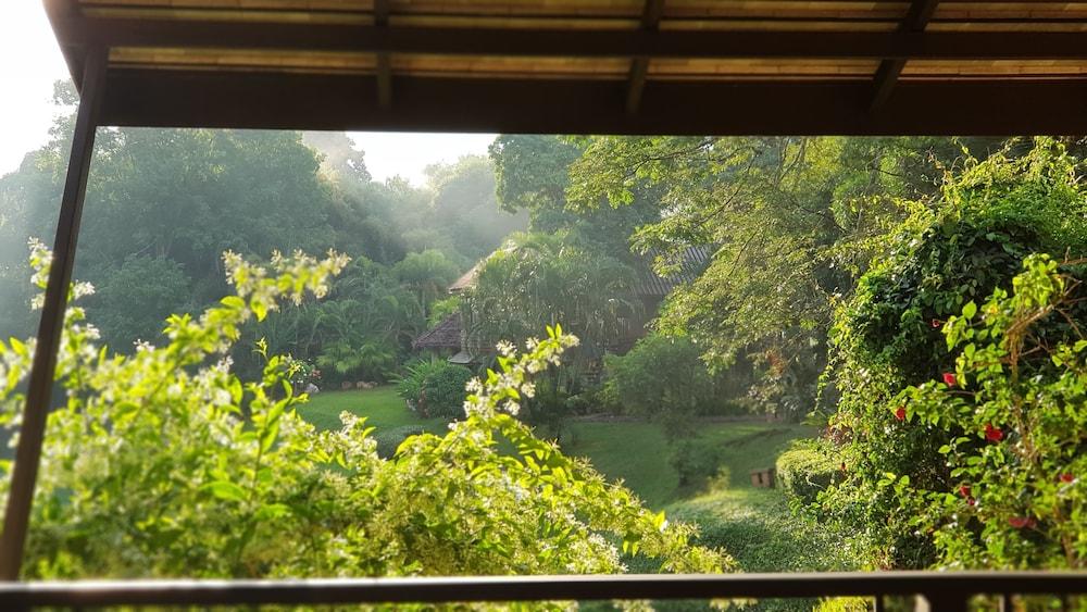 Baan Sakuna Resort