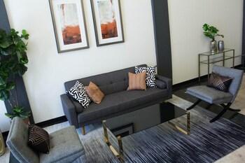 Libra Hotel