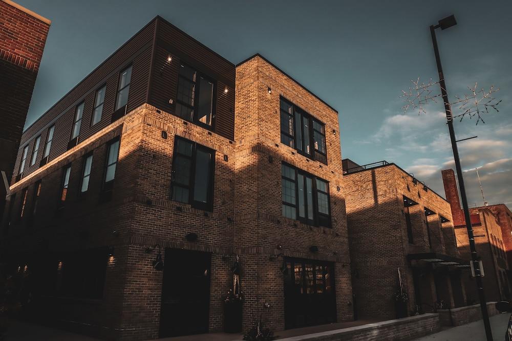 Hotel Crosby