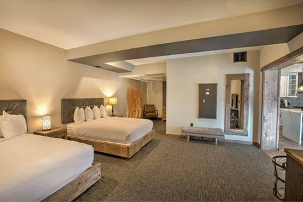 Hotel Crosby