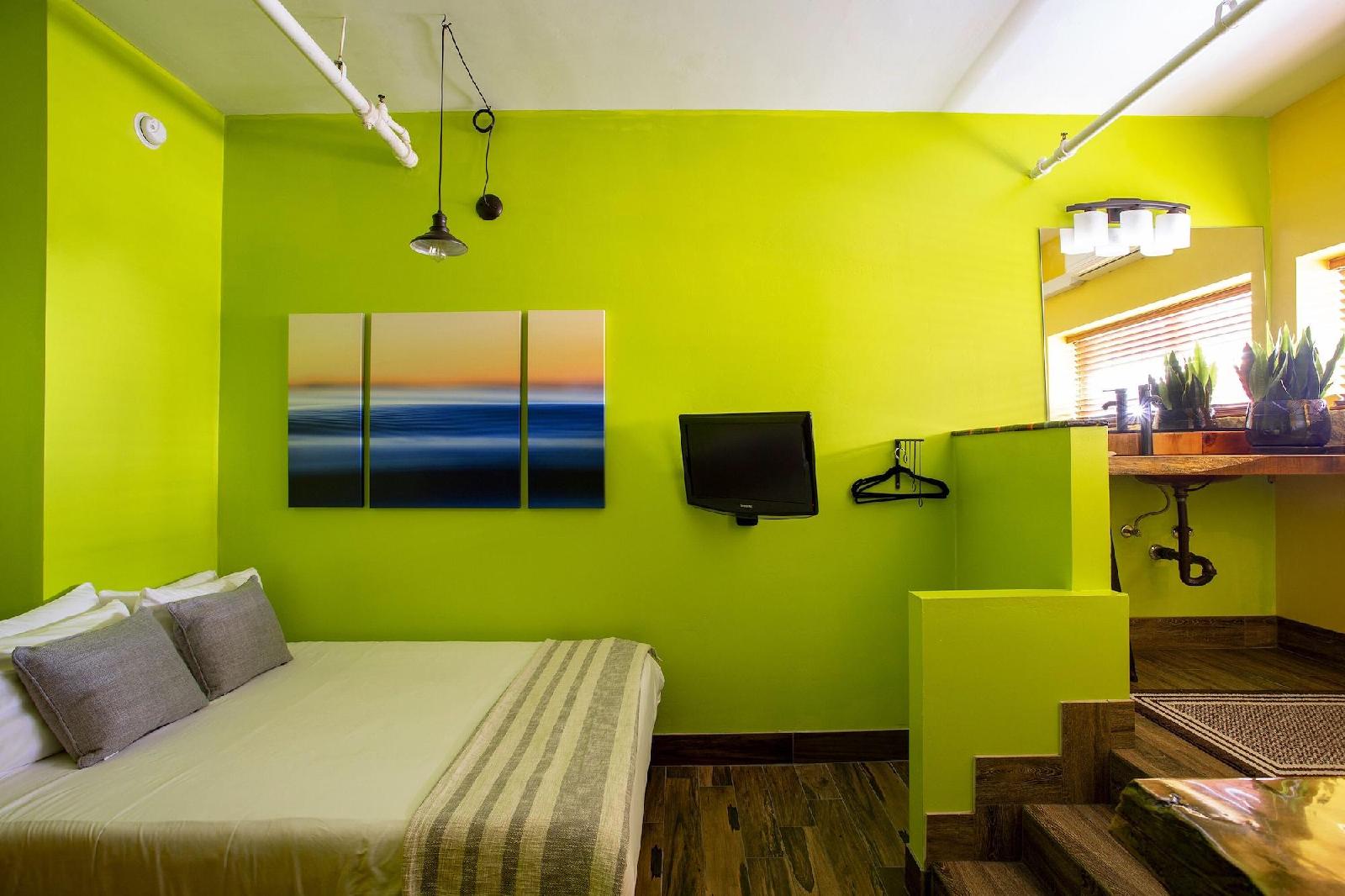 Nomads Hotel