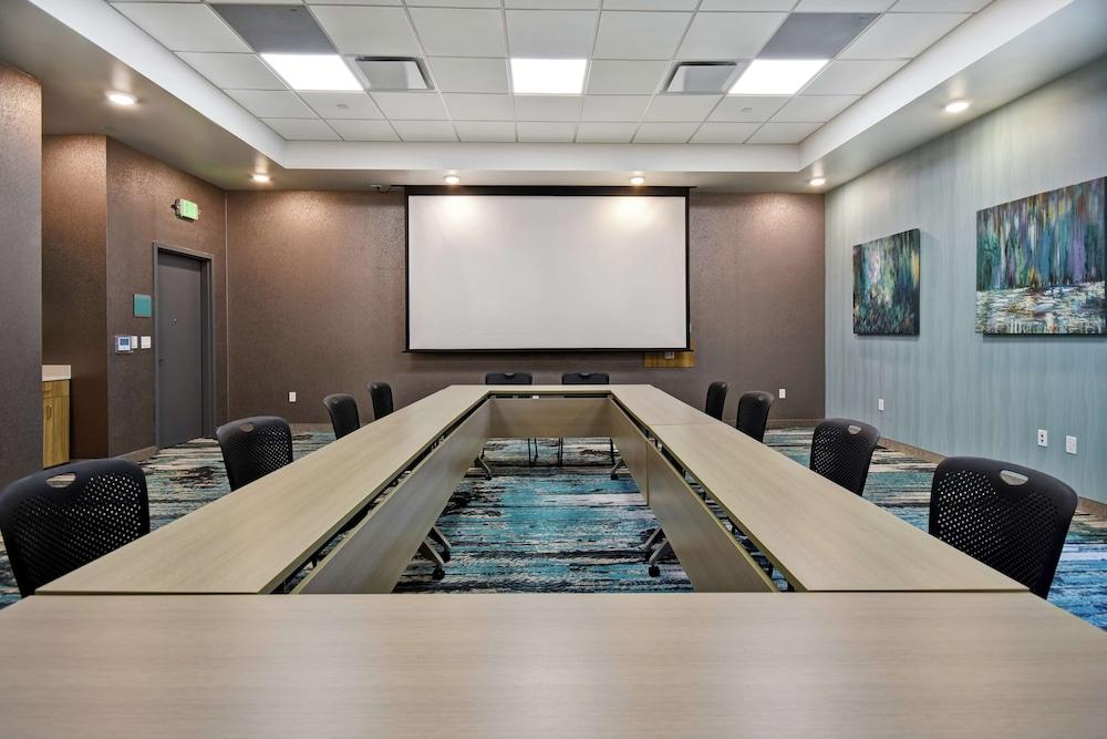 Home2 Suites by Hilton South San Francisco