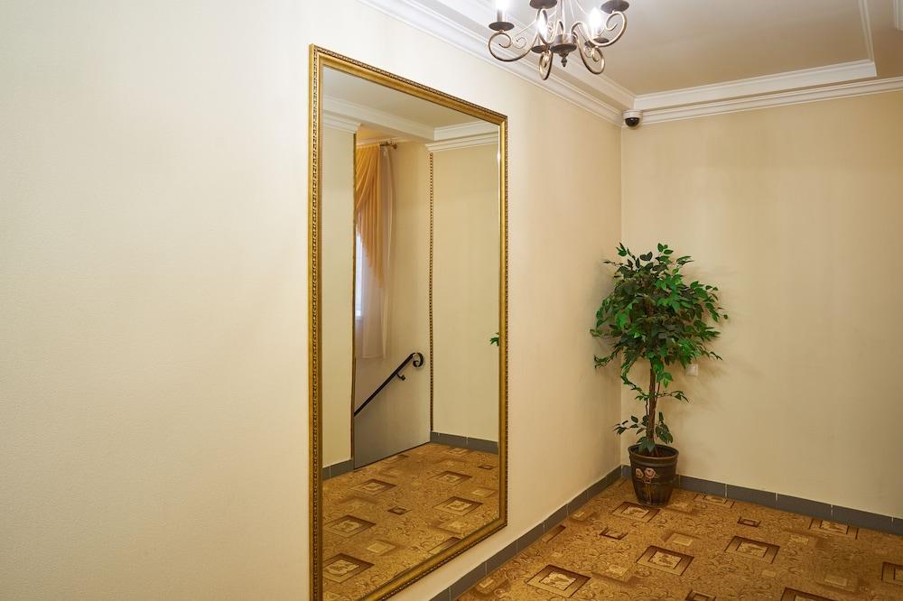 Hotel Extra
