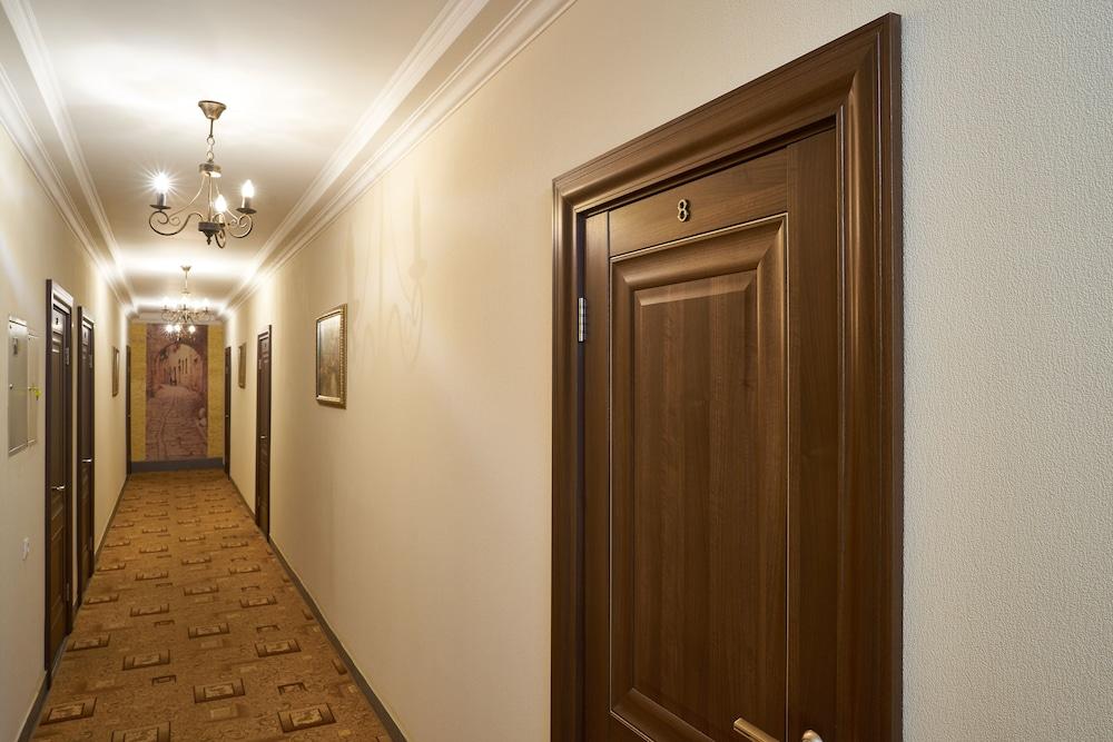 Hotel Extra