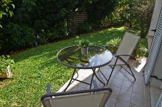 Notos Studios & Apartments