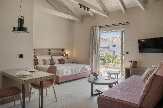 Notos Studios & Apartments