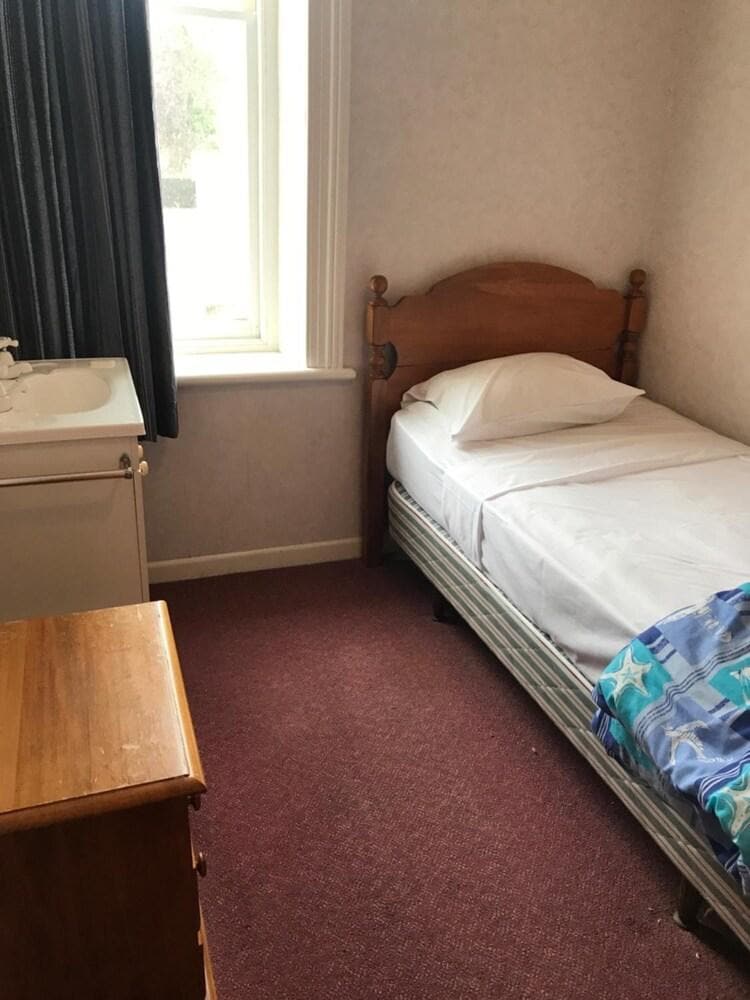 Criterion Club Hotel