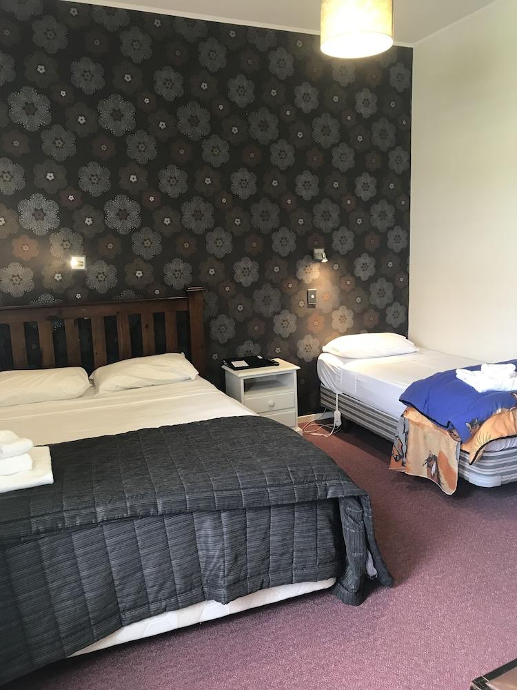Criterion Club Hotel