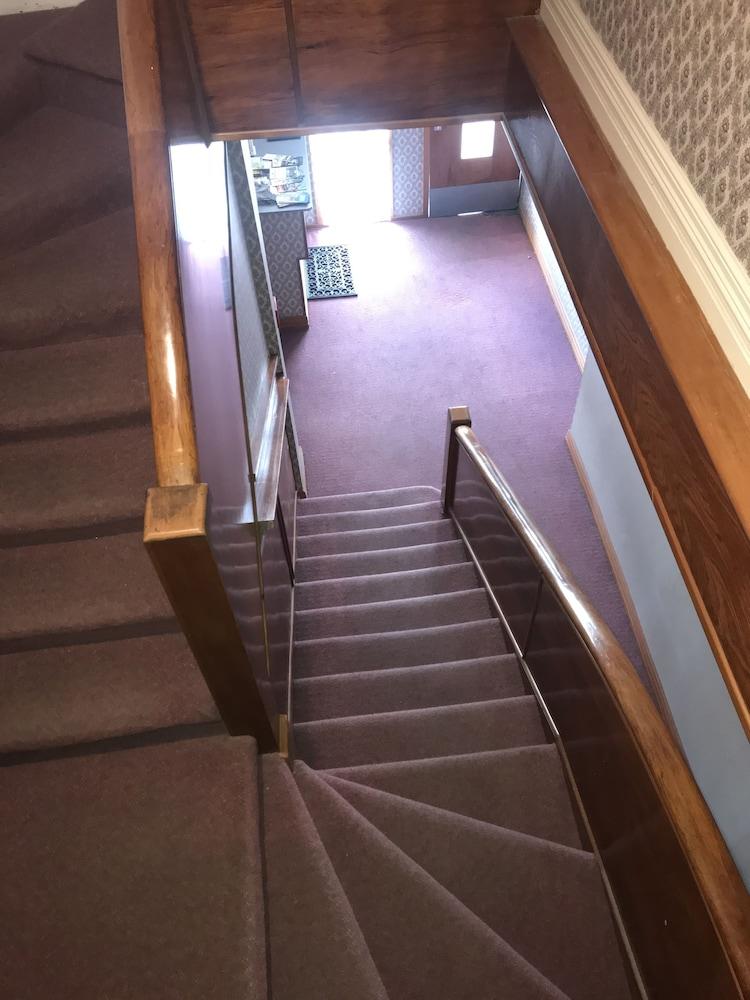Criterion Club Hotel