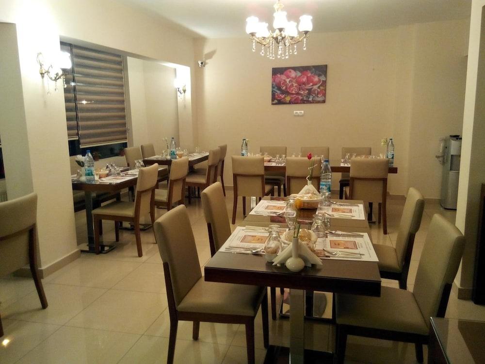 Enar Otel