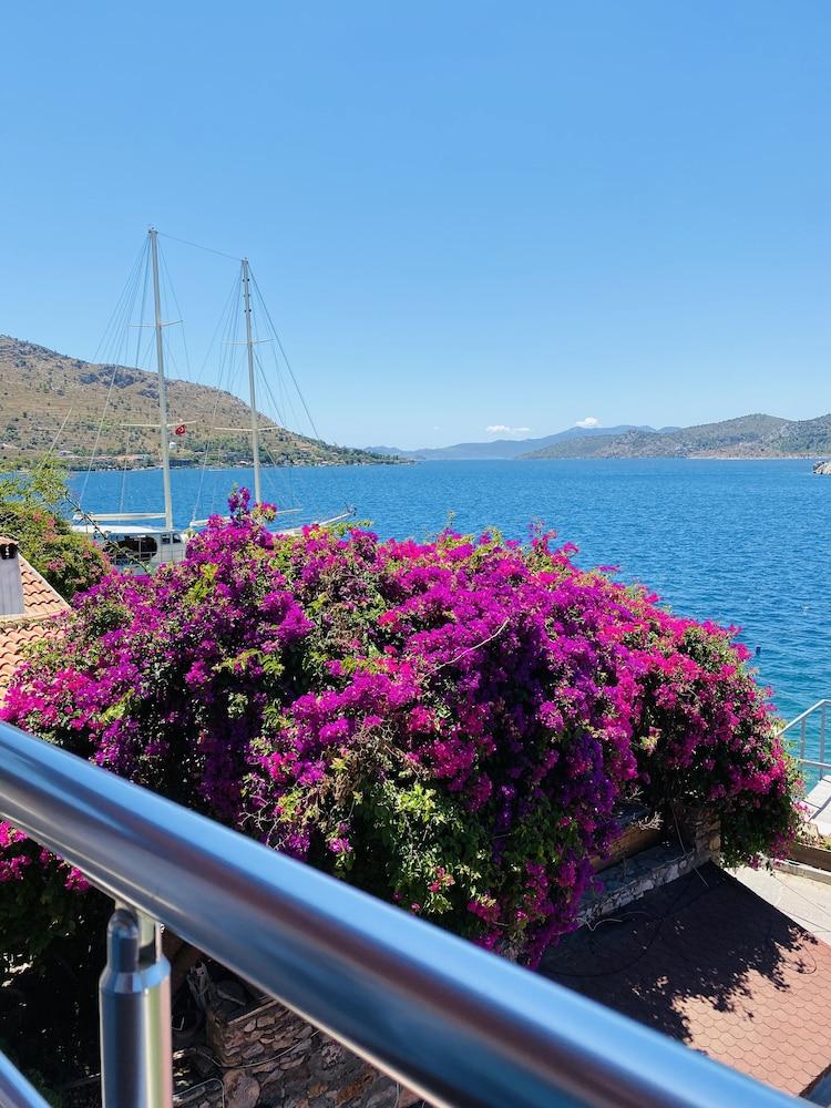 Melisa Hotel