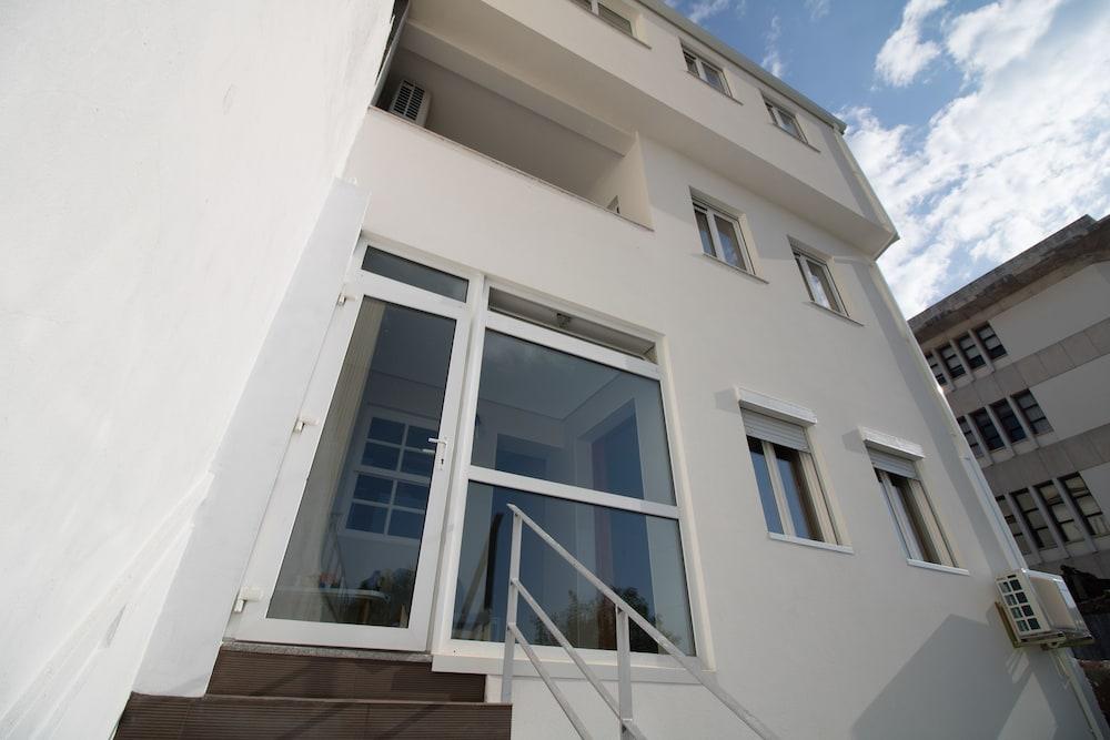 Casas do Paco-Philosophy Apartments