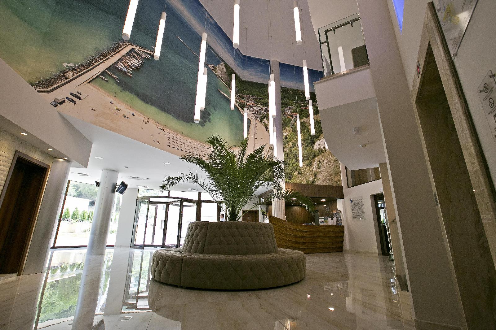 Royal Grand