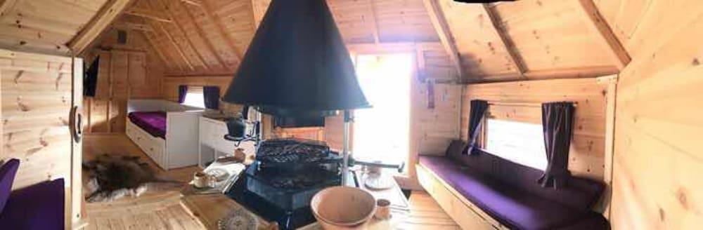 Elton Barn Fishery & Retreat