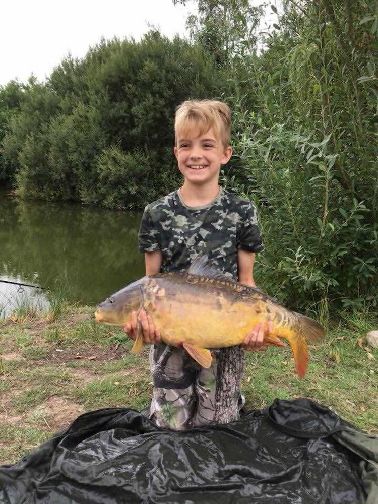 Elton Barn Fishery & Retreat