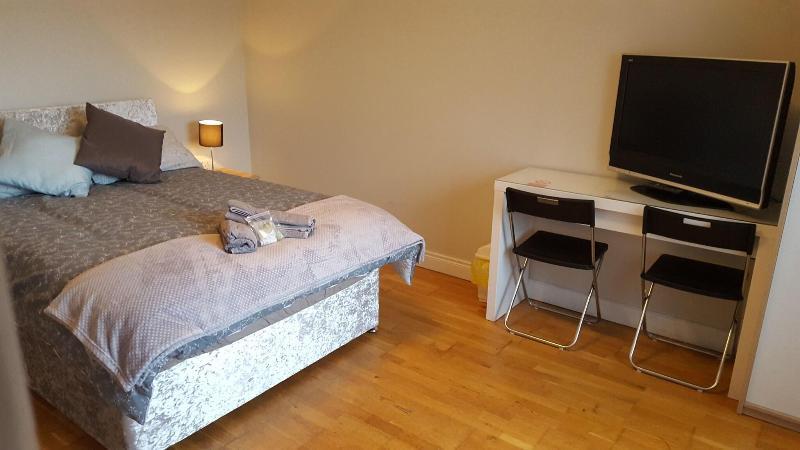 Lawnbrook Town Guest House