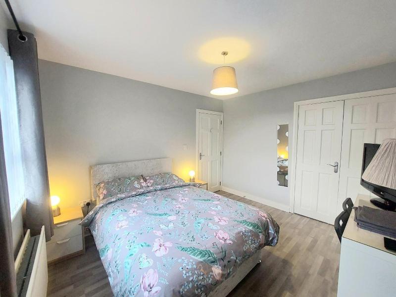 Lawnbrook Town Guest House