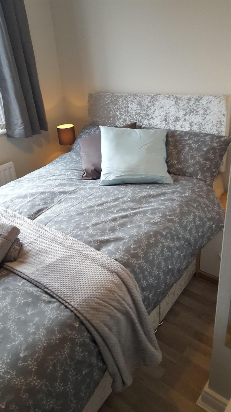 Lawnbrook Town Guest House