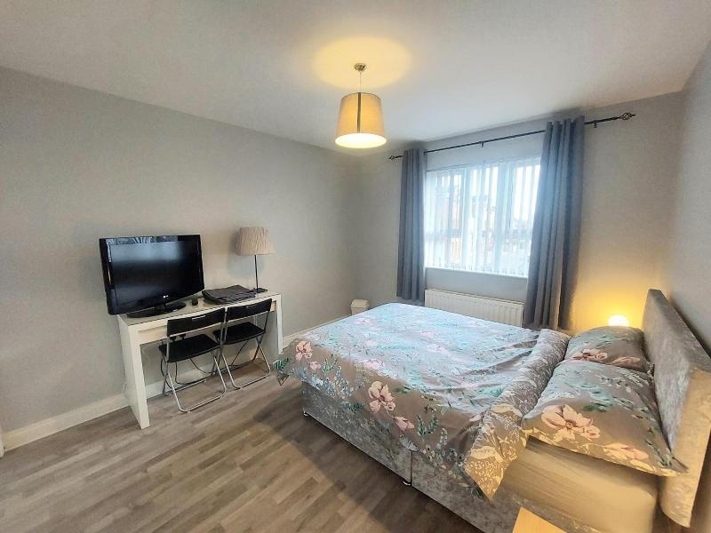 Lawnbrook Town Guest House