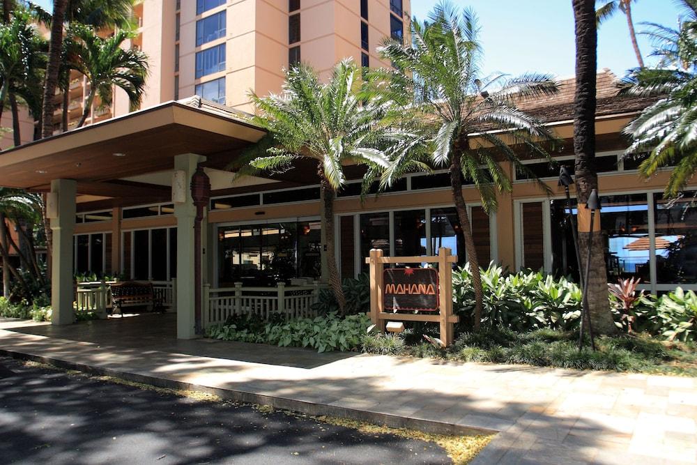 Mahana at Ka'anapali by RedAwning