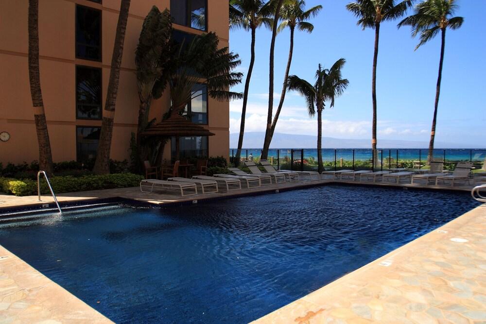 Mahana at Ka'anapali by RedAwning