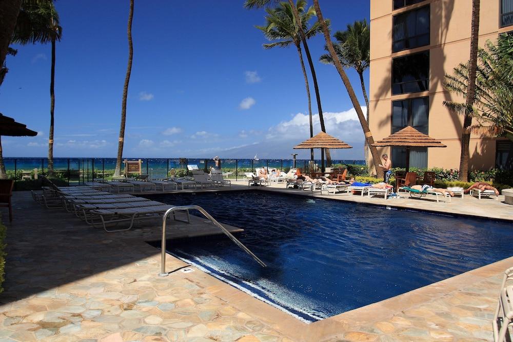 Mahana at Ka'anapali by RedAwning